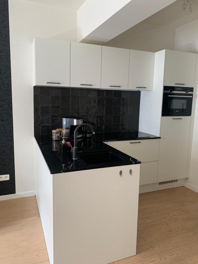 Coco'S Apartment Антверпен Екстериор снимка