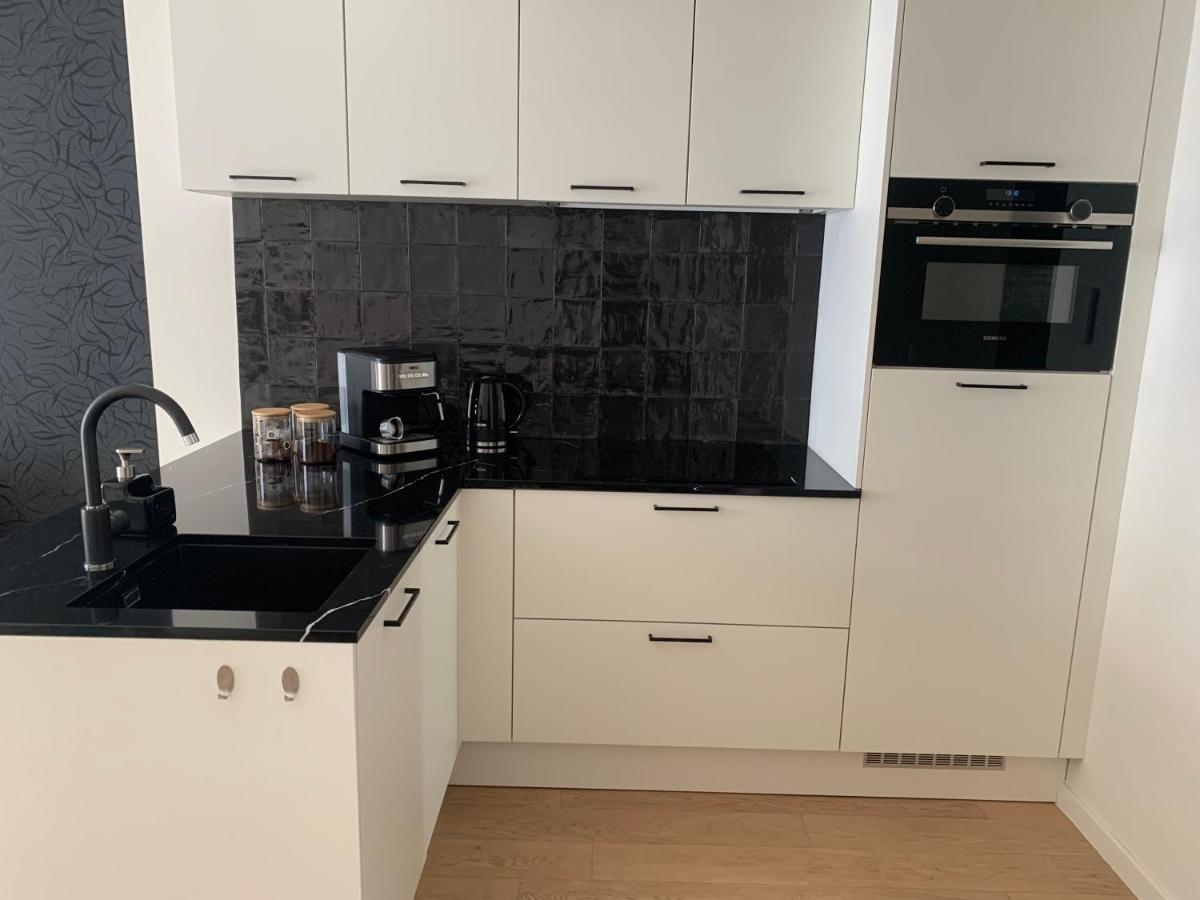 Coco'S Apartment Антверпен Екстериор снимка